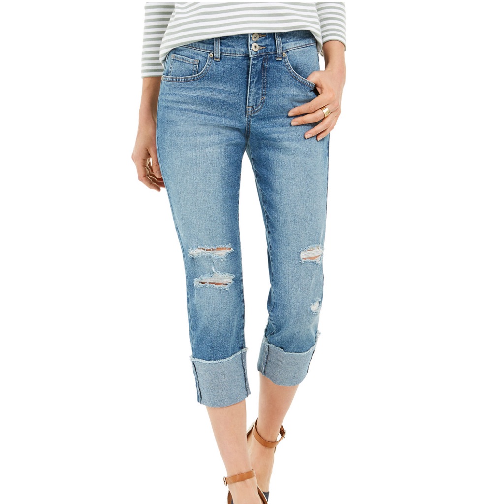 Destructed Cuffed Capri Jeans